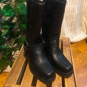Harley Davidson harness style black boots size 8